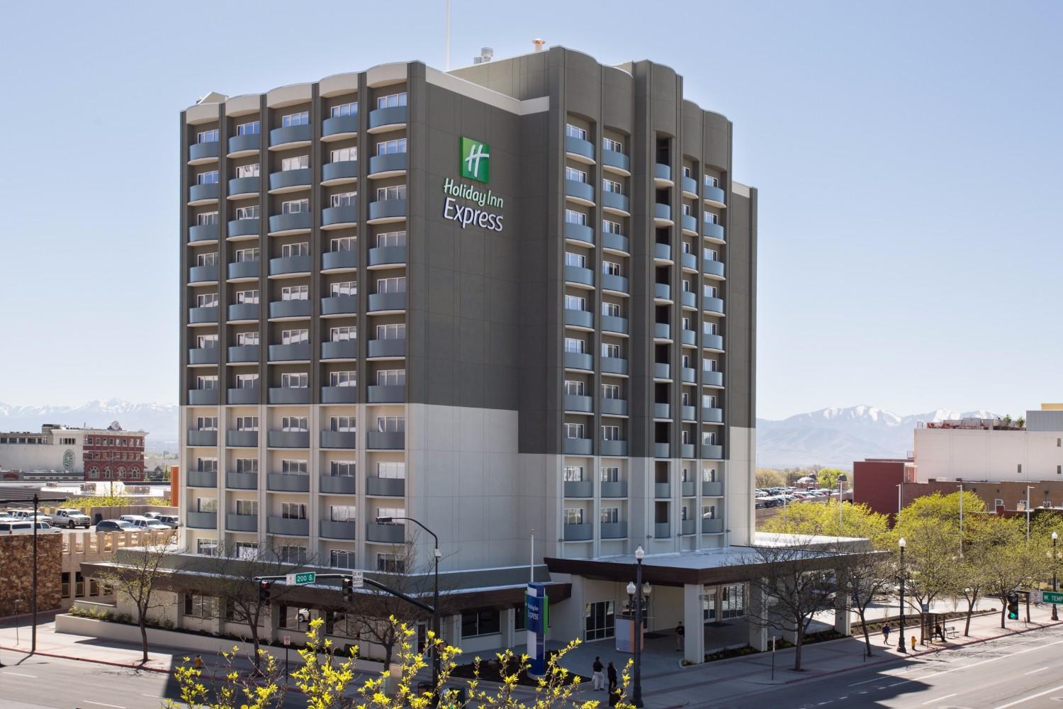 Holiday Inn Express & Suites - Sturbridge By Ihg Extérieur photo