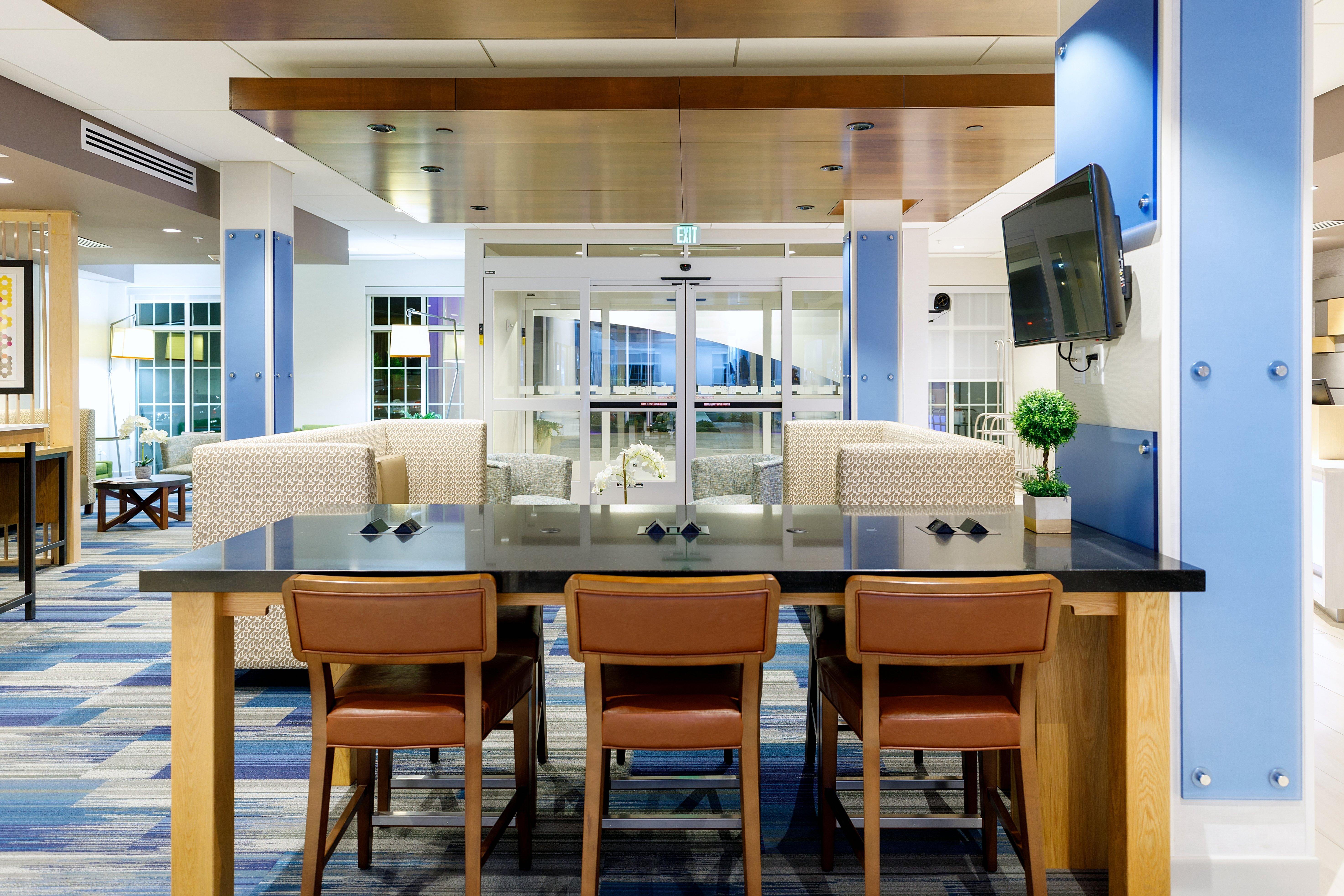 Holiday Inn Express & Suites - Sturbridge By Ihg Extérieur photo